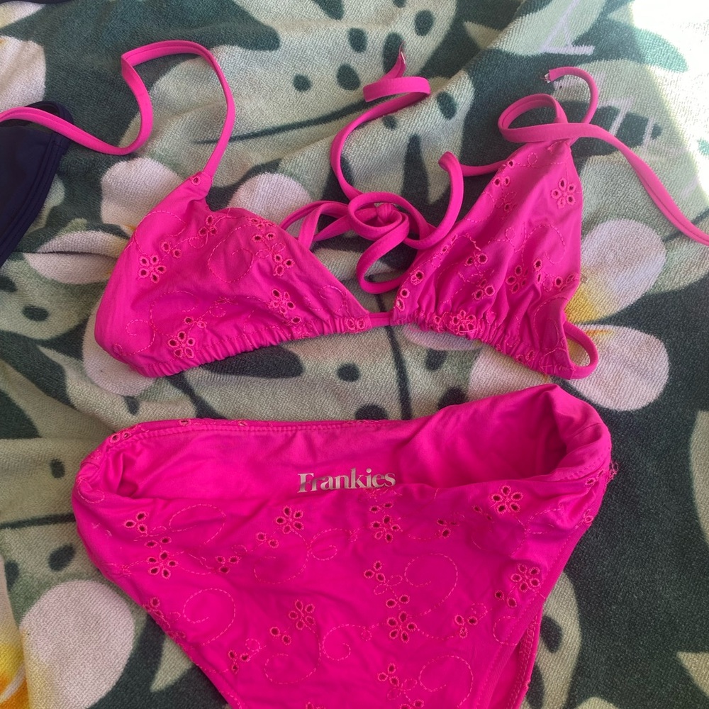 Frankies Bikinis High Waisted Set